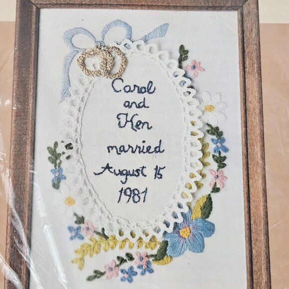 Caron Wedding Rings Stitchery Kit 6462 5 X 7 Embroidery Cotton Polyester Yarn - Picture 5 of 6